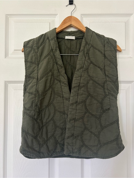 Jackets & Blazers - Quilted Olive Green Sleeveless Vest
